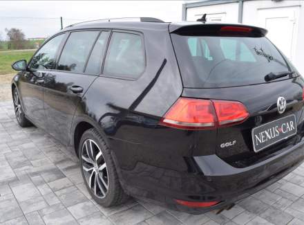 Volkswagen - Golf