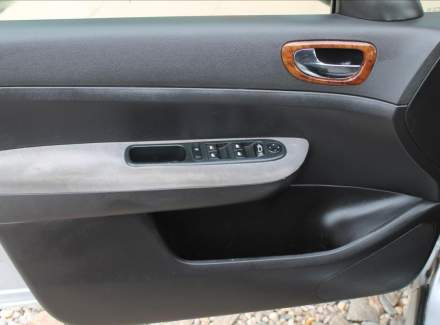 Peugeot - 307