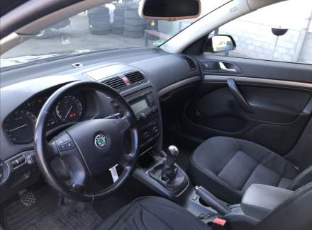 Škoda - Octavia