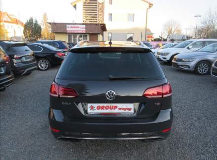 Volkswagen - Golf