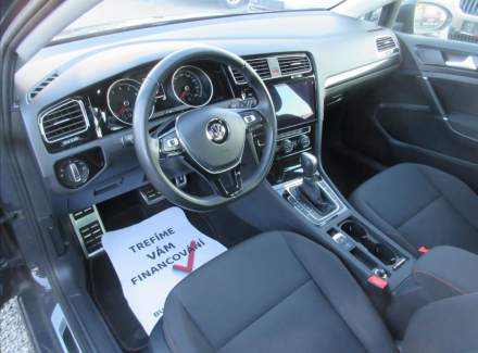 Volkswagen - Golf
