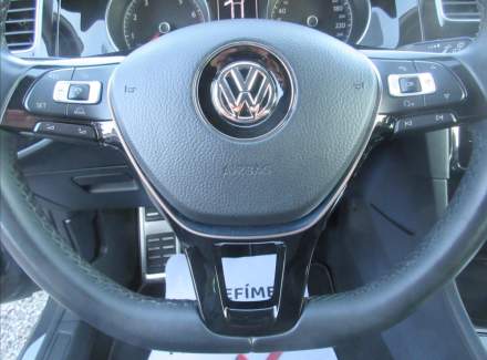 Volkswagen - Golf