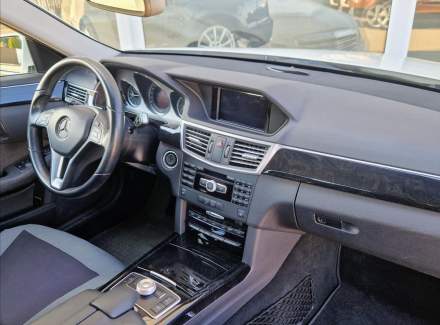 Mercedes-Benz - E-class