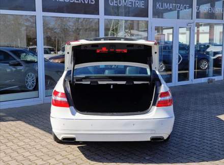 Mercedes-Benz - E-class