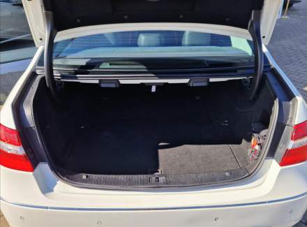 Mercedes-Benz - E-class