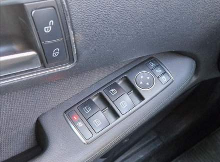 Mercedes-Benz - E-class