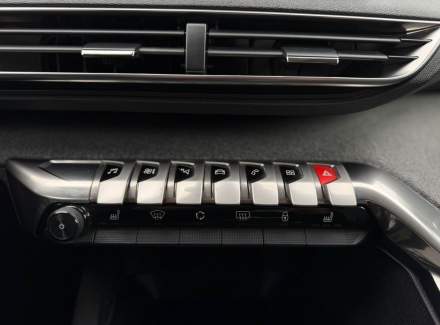 Peugeot - 5008