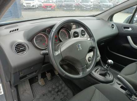 Peugeot - 308