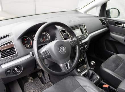 Volkswagen - Sharan