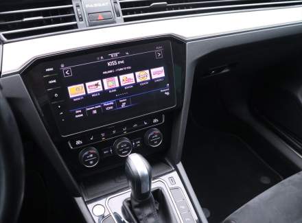 Volkswagen - Passat