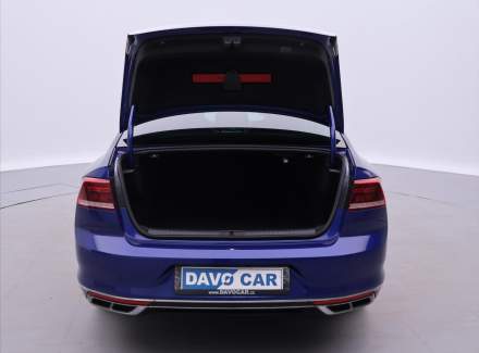 Volkswagen - Passat