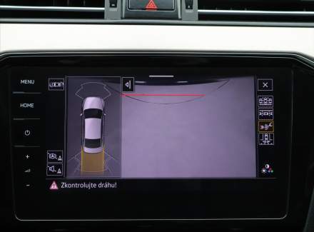 Volkswagen - Passat
