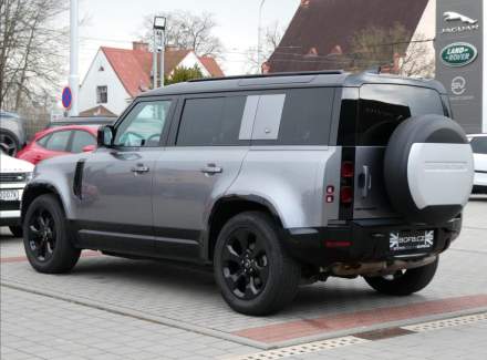 Land Rover - Defender