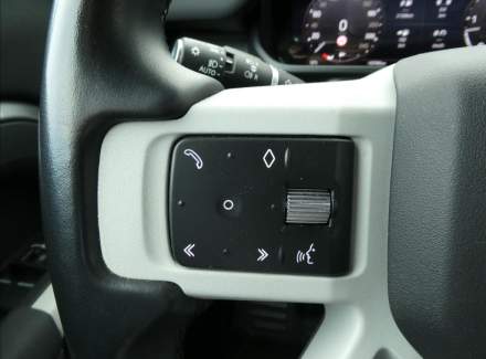 Land Rover - Defender