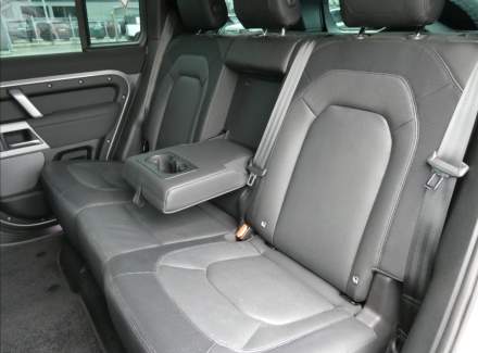 Land Rover - Defender