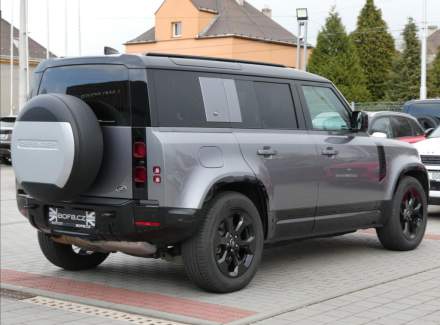 Land Rover - Defender