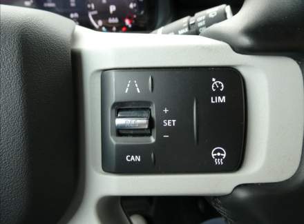 Land Rover - Defender