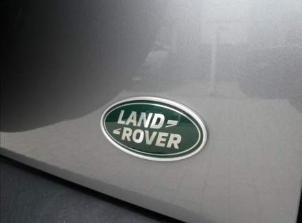Land Rover - Defender