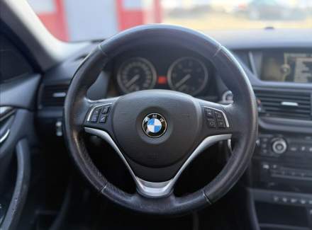BMW - X1