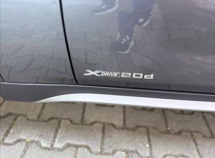 BMW - X1