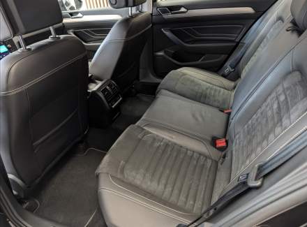 Volkswagen - Passat