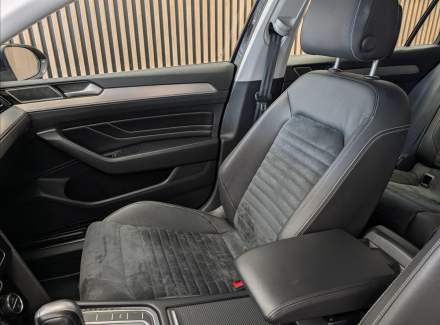 Volkswagen - Passat