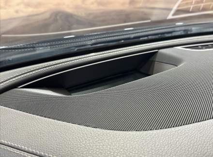 Mercedes-Benz - E-class