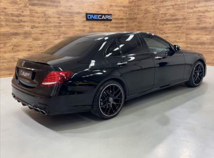 Mercedes-Benz - E-class