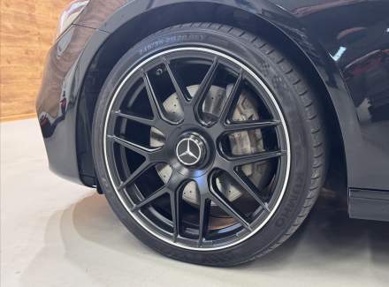 Mercedes-Benz - E-class