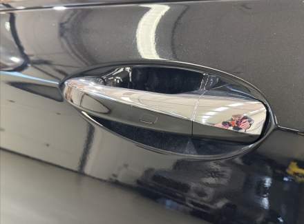 Mercedes-Benz - E-class