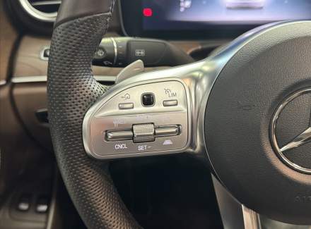 Mercedes-Benz - E-class