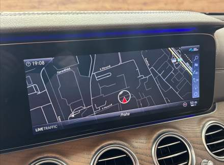 Mercedes-Benz - E-class