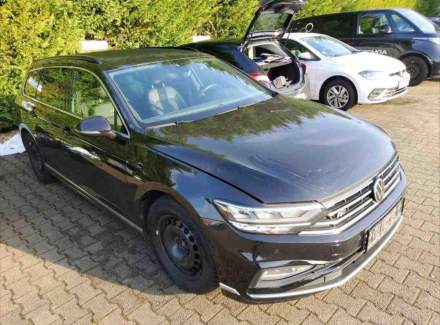 Volkswagen - Passat