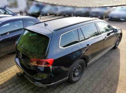Volkswagen - Passat