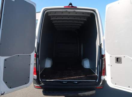 Mercedes-Benz - Sprinter