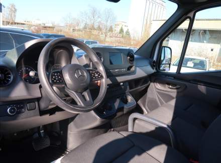 Mercedes-Benz - Sprinter