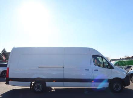 Mercedes-Benz - Sprinter