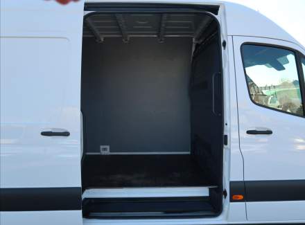 Mercedes-Benz - Sprinter