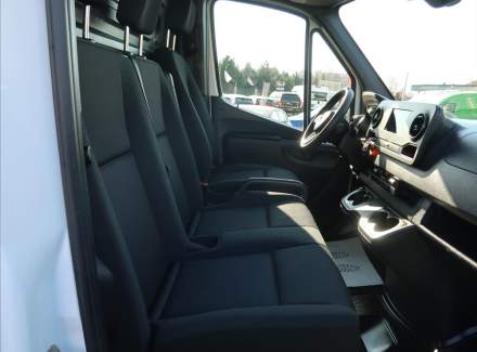 Mercedes-Benz - Sprinter
