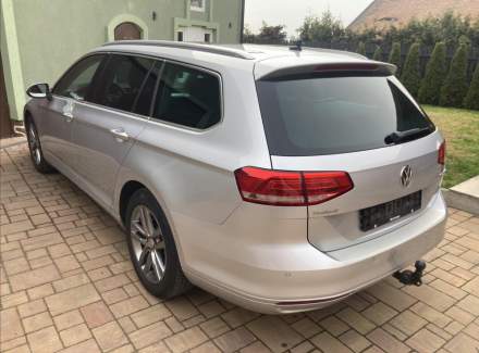 Volkswagen - Passat