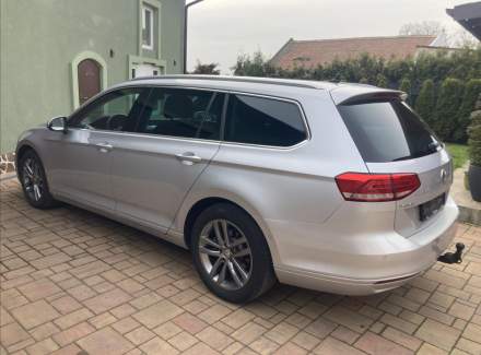 Volkswagen - Passat