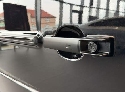 Mercedes-Benz - G-class