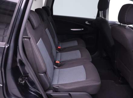 Ford - S-MAX
