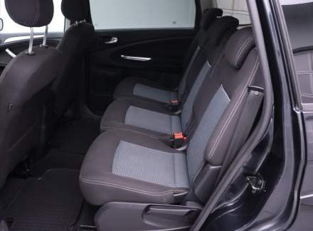 Ford - S-MAX