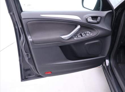 Ford - S-MAX