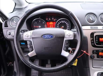 Ford - S-MAX