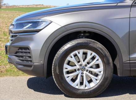 Volkswagen - Touareg