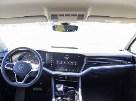 Volkswagen - Touareg