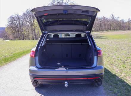 Volkswagen - Touareg