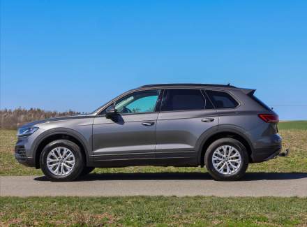 Volkswagen - Touareg